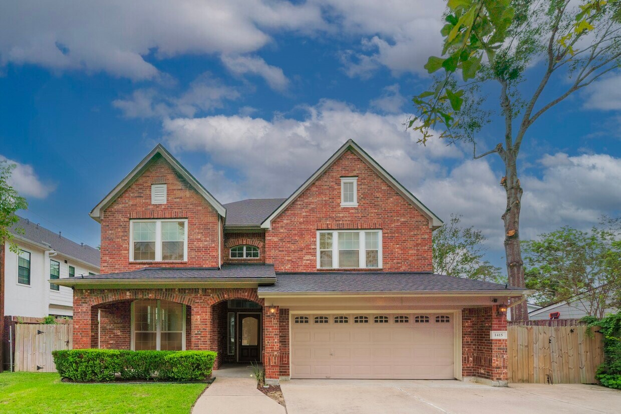 Foto principal - 1415 Sue Barnett Dr