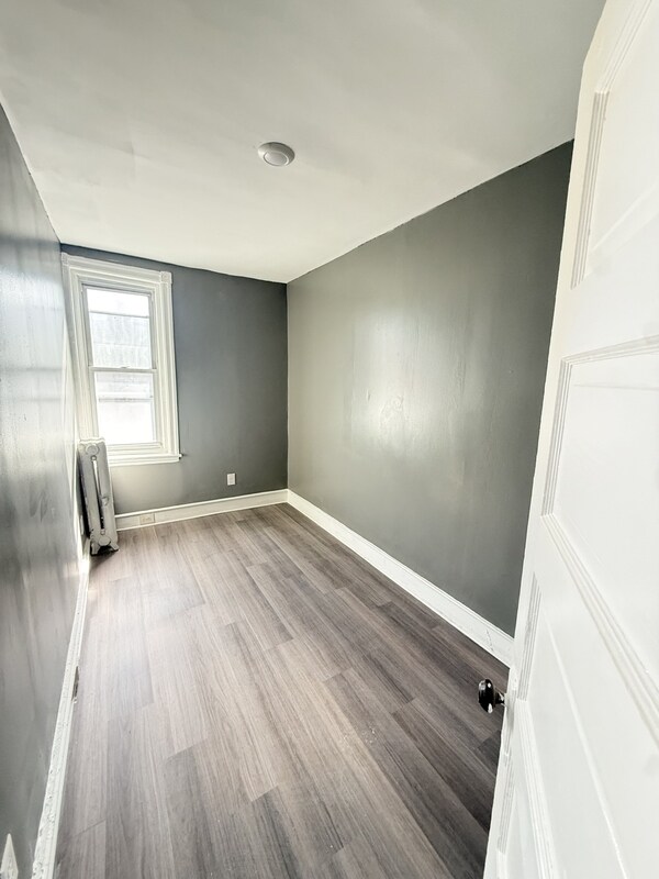 Building Photo - 5812 Alter St