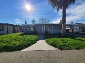 Building Photo - 332 Coronado Dr