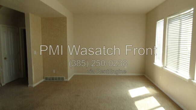 Foto del edificio - 3192 Hunter Dawn Way