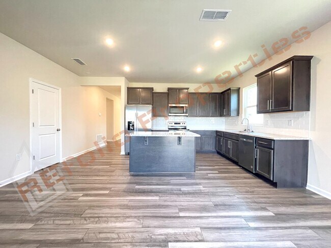 Foto del edificio - Brand New Beautiful Single Story 4 Bedroom...