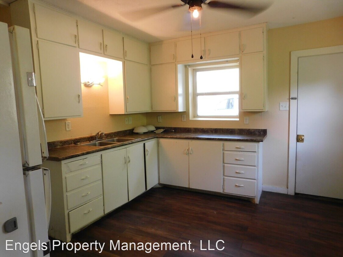 Foto principal - 2 br, 1 bath House - 427 N Gordy