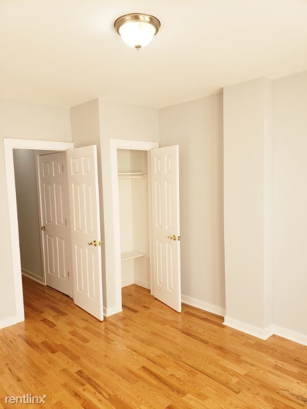 Building Photo - 3 br, 1.5 bath Apartment - 728 Hancock Ave