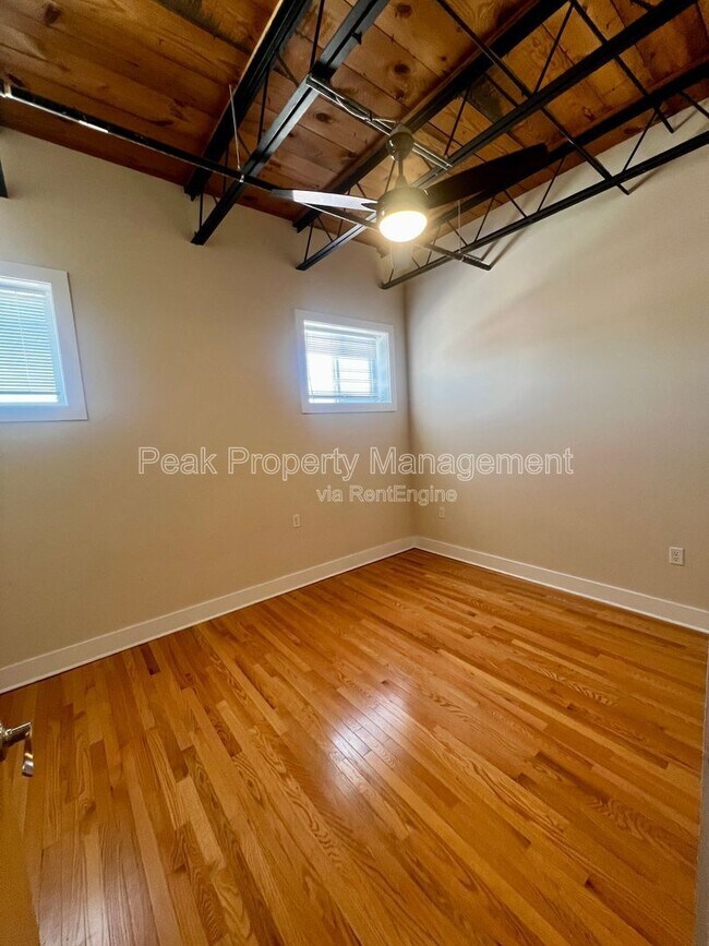 Foto del edificio - 2709 W Broad St