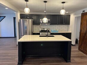 Building Photo - 3814 Cosby St