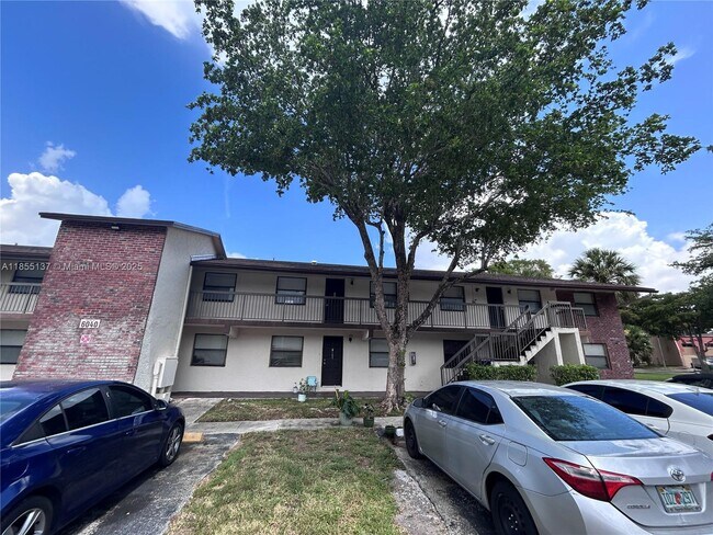 Building Photo - 6040 Shaker Wood Cir