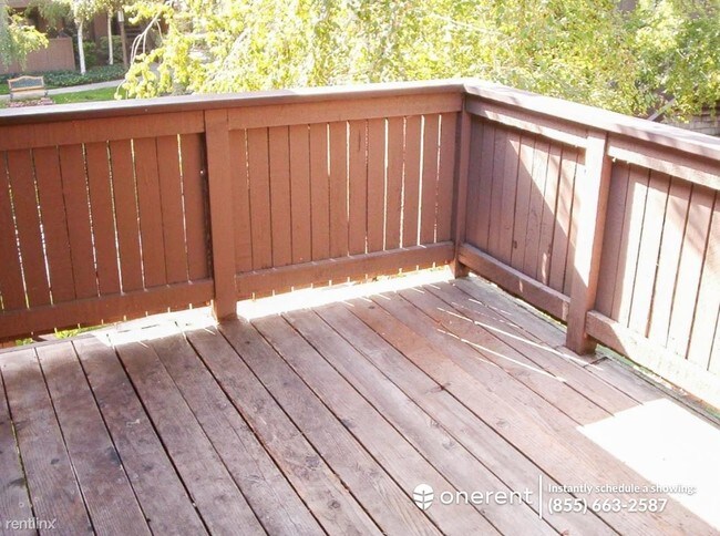 Foto del edificio - 2 br, 2 bath House - 1815 La Terrace Circle -