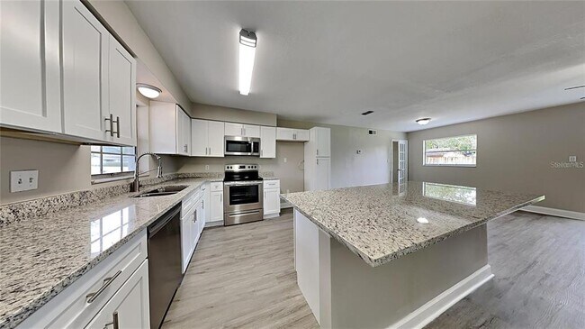 Foto del edificio - 1427 Benwick Way