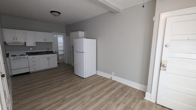 Foto del edificio - 838 E 3rd St