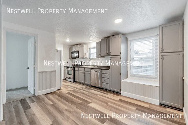 Building Photo - Great 3-bed Rambler in West Jordan