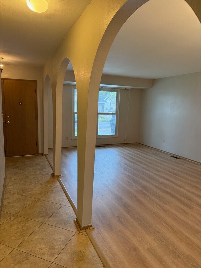 Foto del edificio - 3 Bedroom 3.5 Bathroom Home In Ballwin