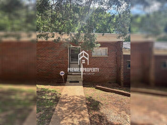 Foto principal - 1412 Highland Ave SE
