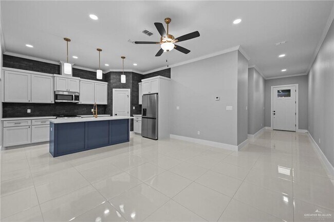 Building Photo - 21 Bicentennial Blvd