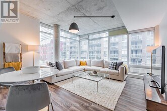 Building Photo - 333A Adelaide St E