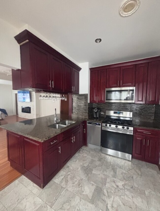 Foto del edificio - 285 Old Gary Ave