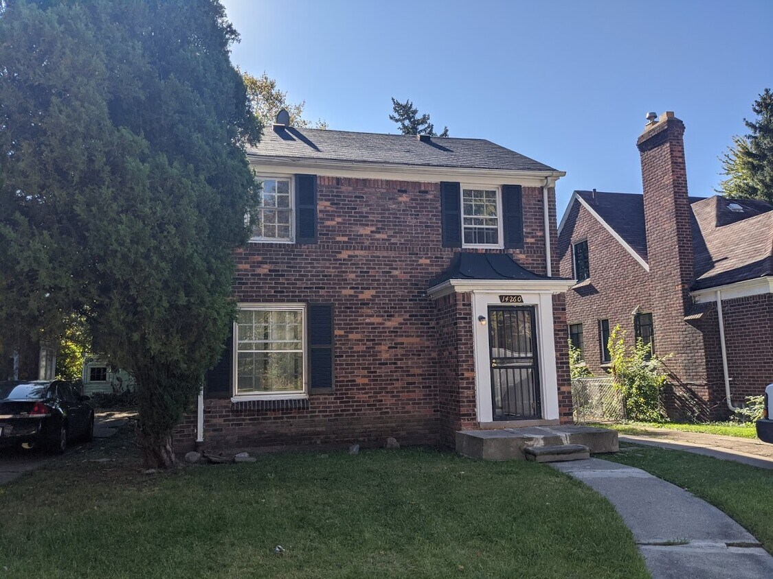 Primary Photo - 14260 Rosemary St
