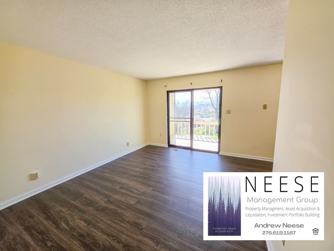 Building Photo - 100 Ivy Ln