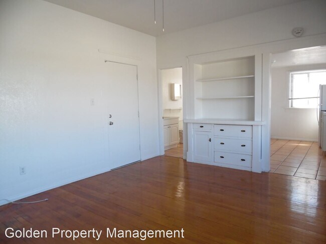 Foto del edificio - 3204-3218 Ollie St