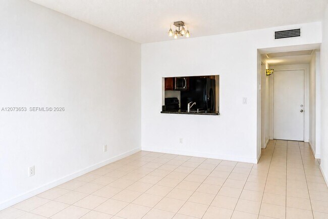 Foto del edificio - 9230 Lagoon Pl