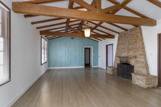 Foto del edificio - 3940 Hubert Ave