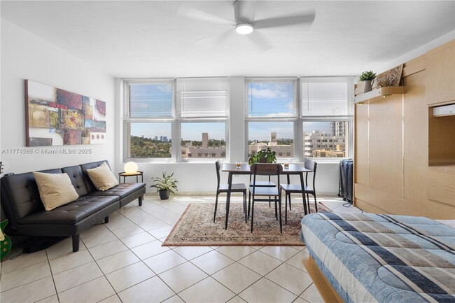 Building Photo - 2899 Collins Ave