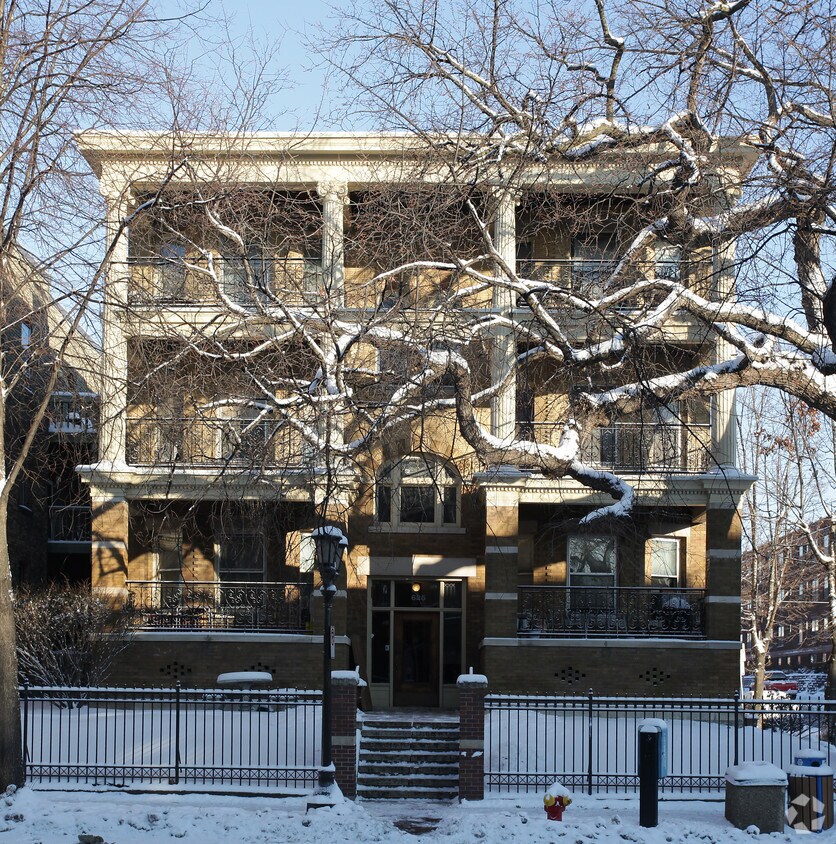 Building Photo - The Harvard