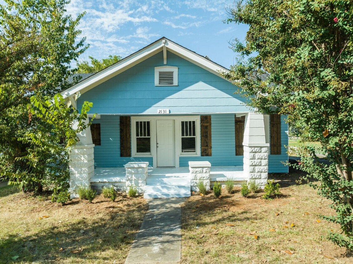 Foto principal - Freshly Updated 2 Bedroom House