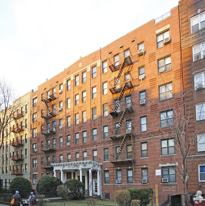 438 Ocean Pky, Brooklyn, NY 11218 Apartments in Brooklyn, NY