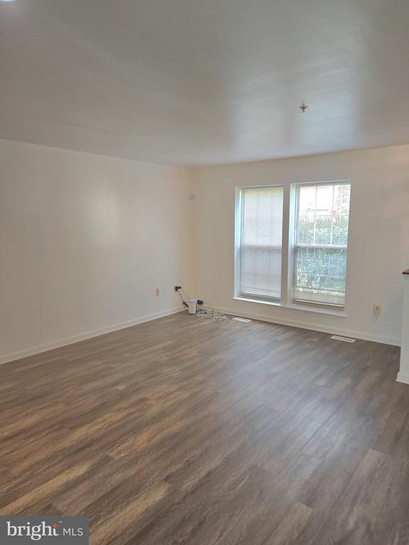 Building Photo - 6603 Buskin Ln