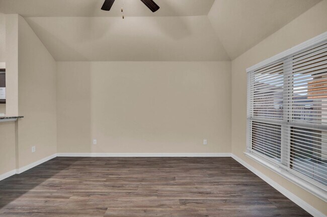 Building Photo - 6407 Hercules Ave