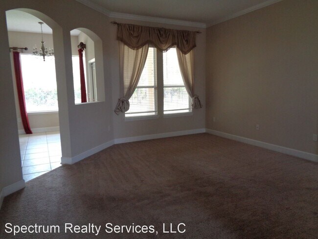 Building Photo - 6 br, 3.5 bath House - 2317 Links Drive