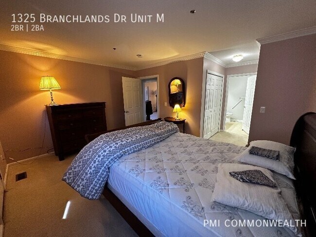 Foto del edificio - 1325 Branchlands Dr