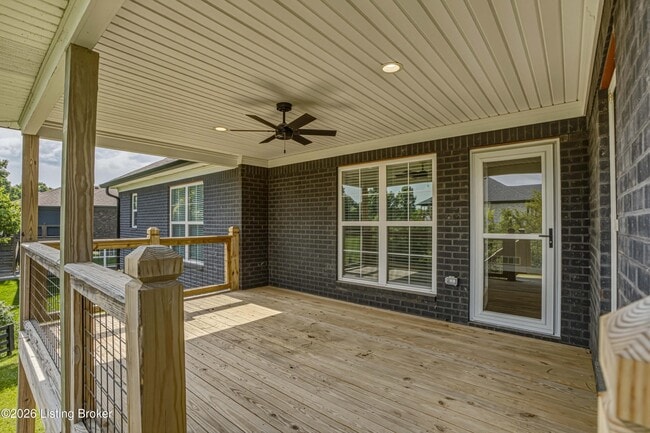 Building Photo - 19 Clubhouse Ct