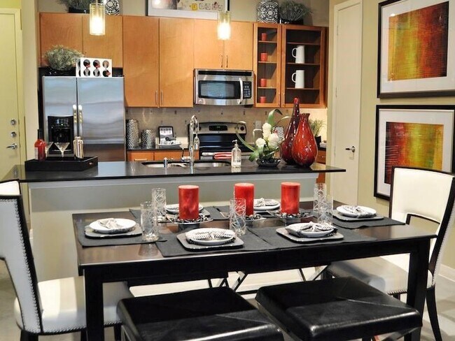 Foto del edificio - 5455 Richmond Ave.