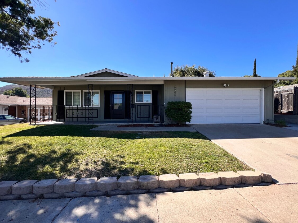 Primary Photo - San Carlos Newly Remodeled 4 Bedroom Singl...