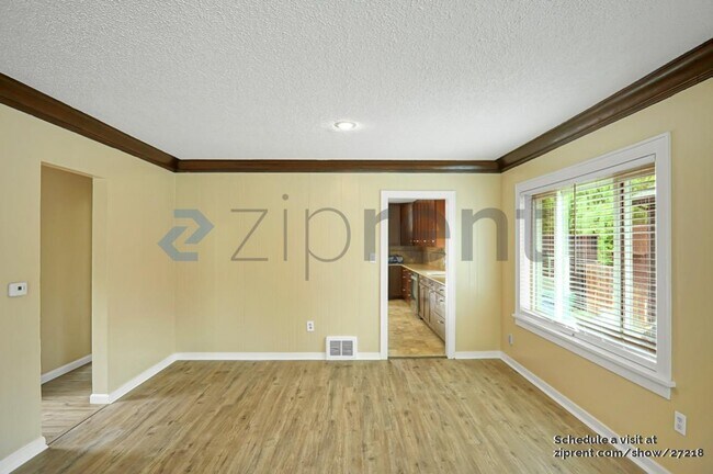 Building Photo - 7515 12th Ave NW