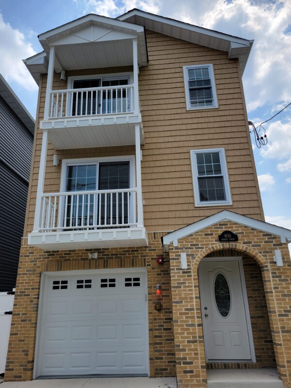 Primary Photo - 800 BERGEN St