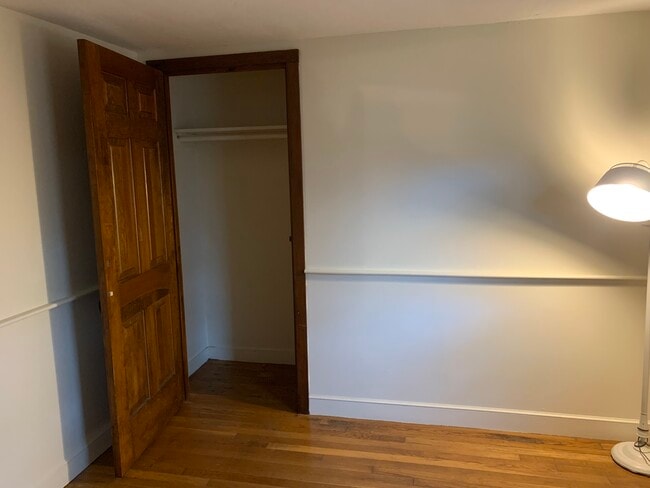 Foto del edificio - 4 Bound Brook Ln