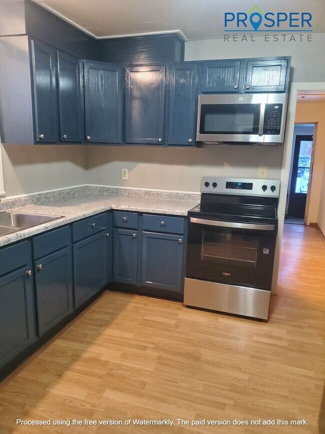 Building Photo - 818 Water St