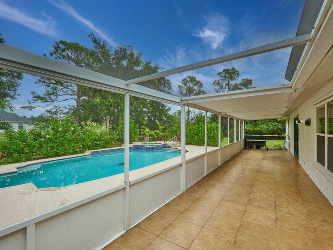 Foto principal - 17567 84th Ct N