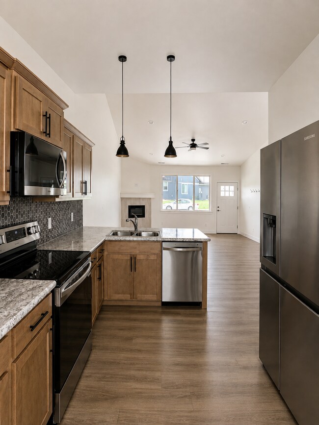 Building Photo - 2935-2937 Eagle Butte