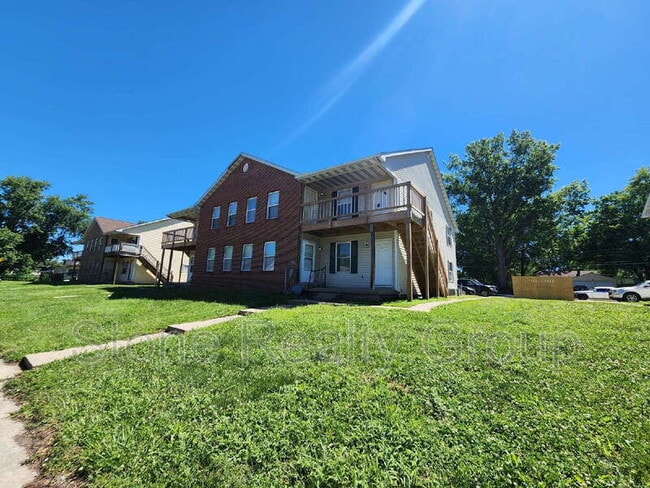 Building Photo - 671 N 25th St