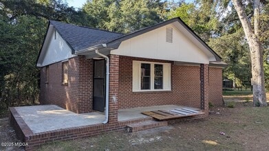 Building Photo - 3444 Mogul Rd