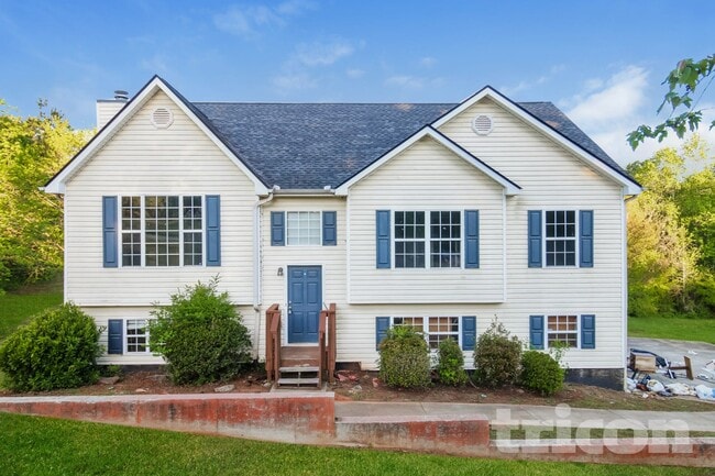 Building Photo - 1401 Lancaster Ct