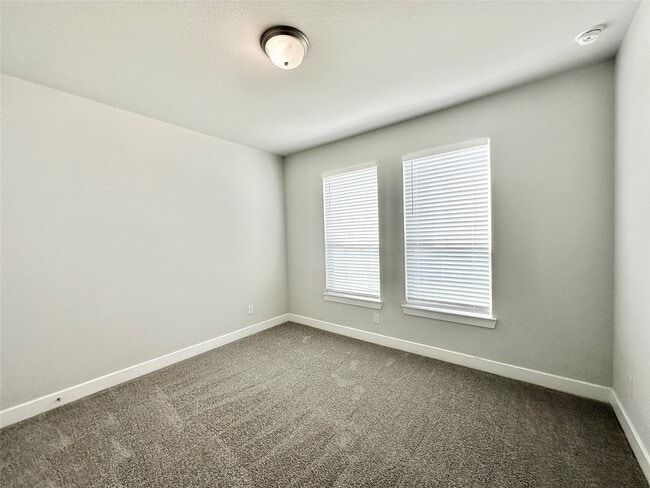 Building Photo - 9218 Rocking Plain Ln