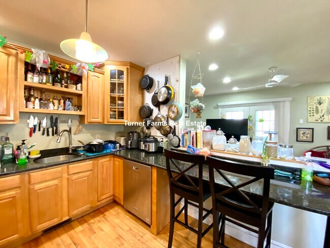 Foto del edificio - 21 Dorr St