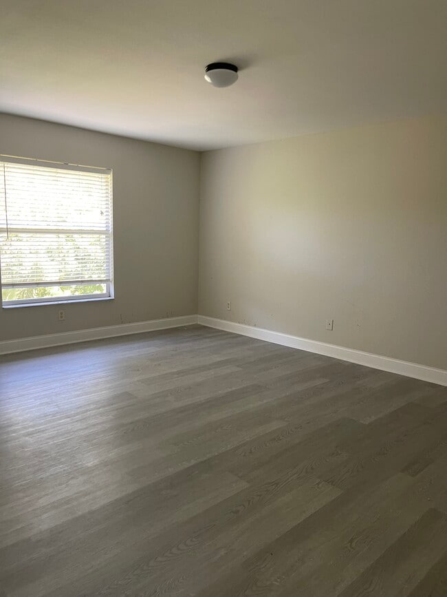 Photo - 12361 Notting Hill Ln Apartment