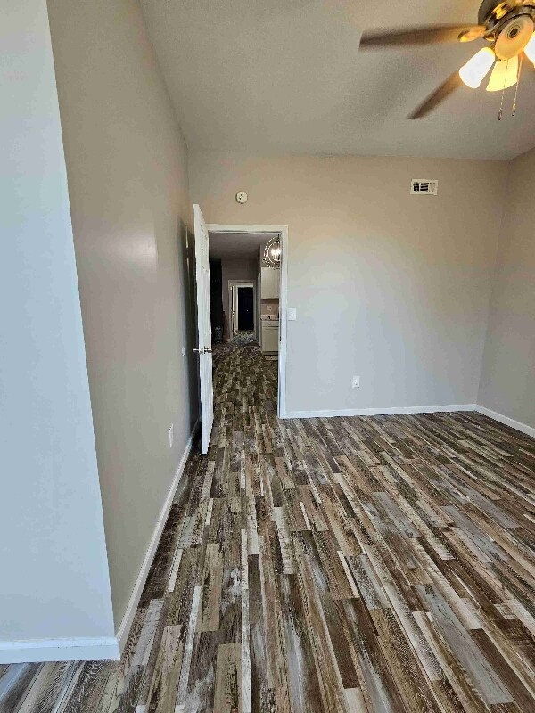 Foto del edificio - 605-607-607 Holly Hills Ave