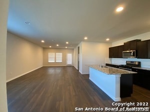 Foto del edificio - 392 Arbor Hills