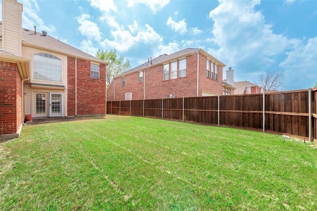 Building Photo - 2313 Hunters Run Dr